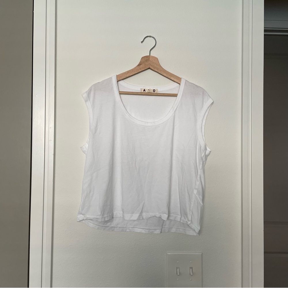 AMO • sleeveless babe tee
